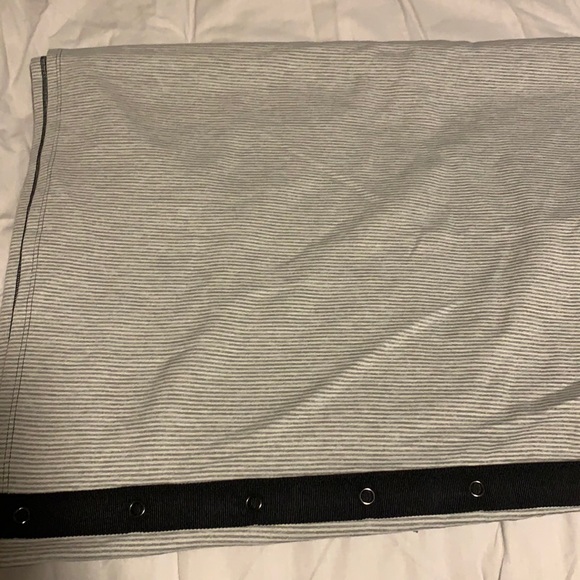 Lululemon Vinyasa Scarf. Rulu Black, grey and white - Picture 1 of 3